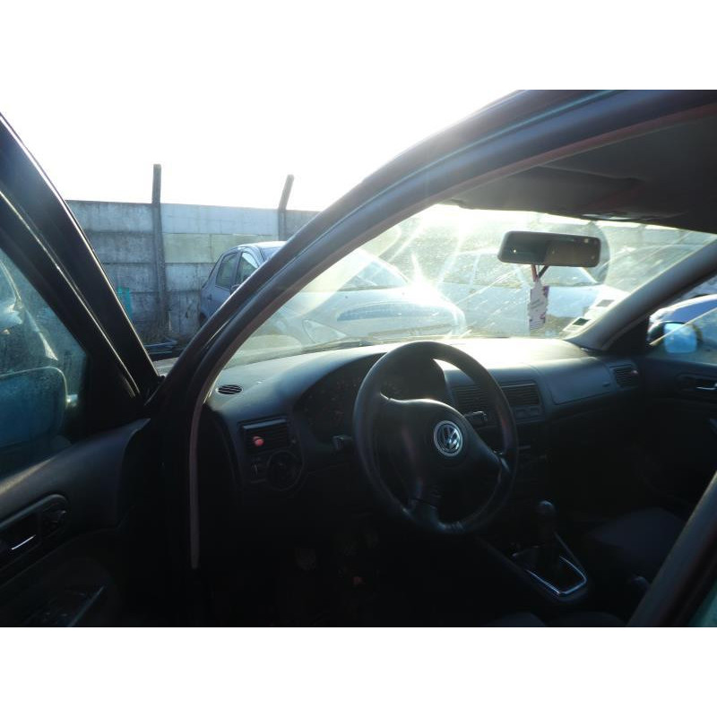 Pretensionneur de ceinture avant droit VOLKSWAGEN GOLF 4 Photo n°4
