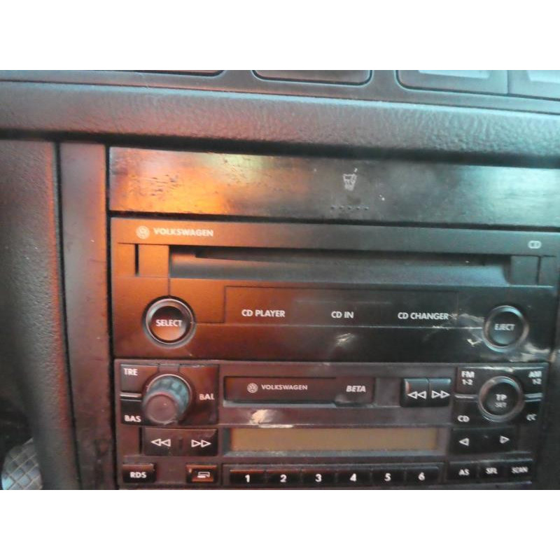Pretensionneur de ceinture avant droit VOLKSWAGEN GOLF 4 Photo n°10