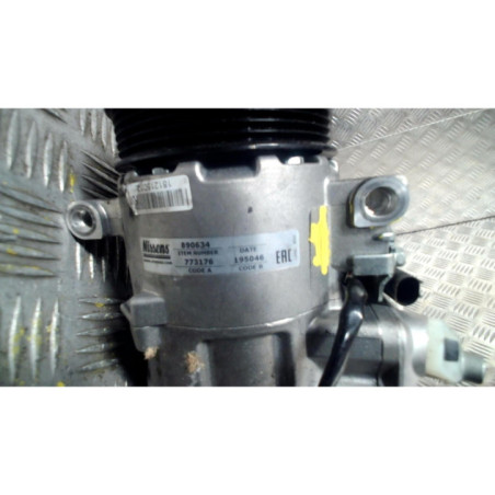 Compresseur clim MERCEDES CLASSE C 203 Photo n°1