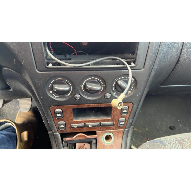 Trappe d'essence CITROEN XSARA Photo n°3