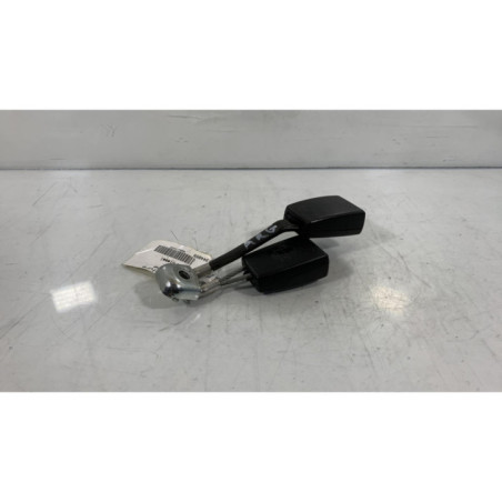 Attache ceinture arriere gauche SEAT EXEO