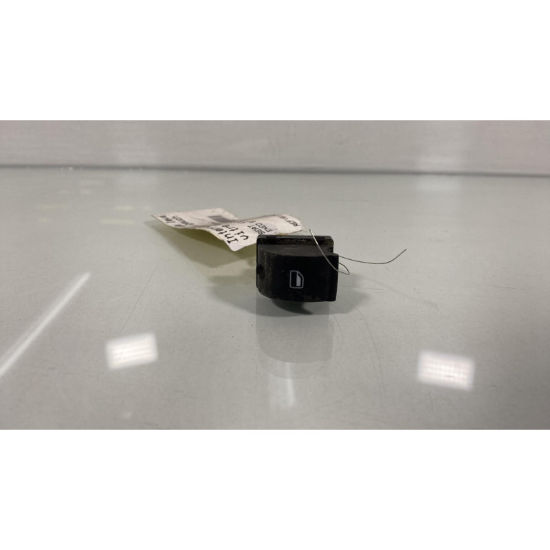 Interrupteur de leve vitre arriere gauche SEAT EXEO Photo n°1