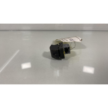 Interrupteur de leve vitre avant droit SEAT EXEO Photo n°1