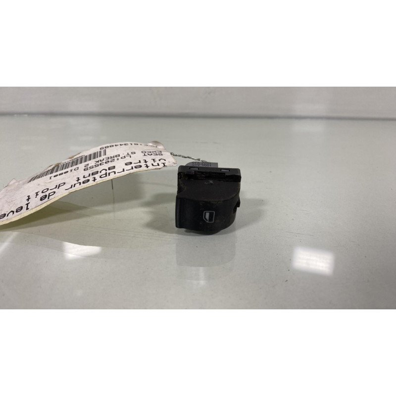 Interrupteur de leve vitre avant droit SEAT EXEO Photo n°3