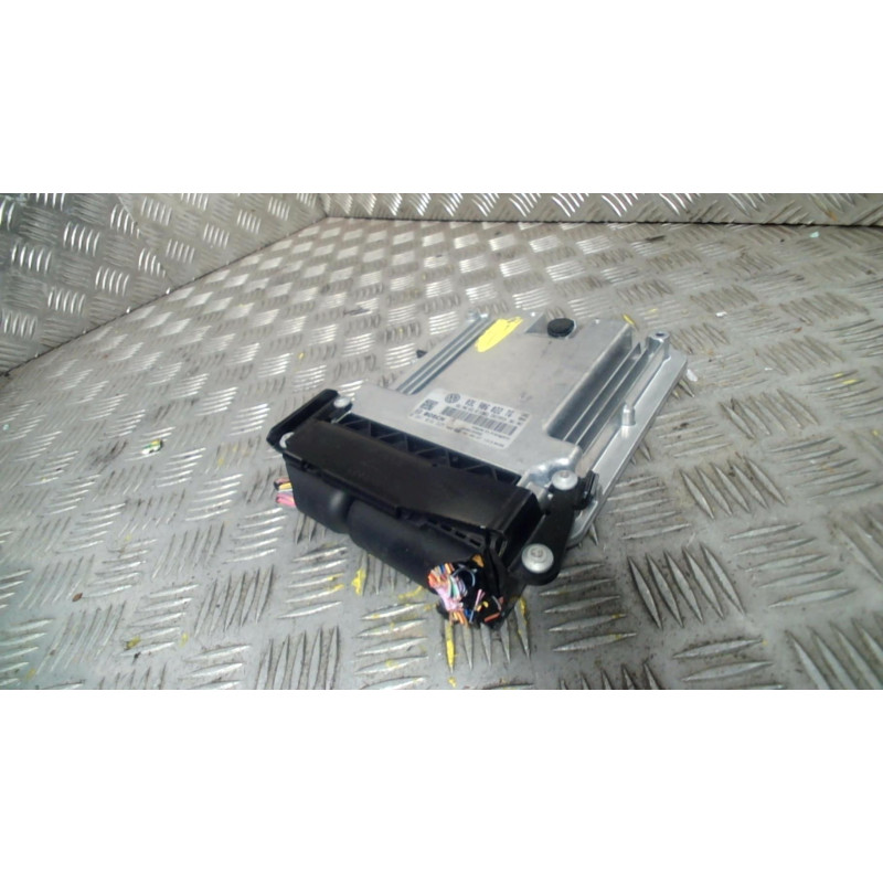Calculateur moteur SEAT EXEO Photo n°1