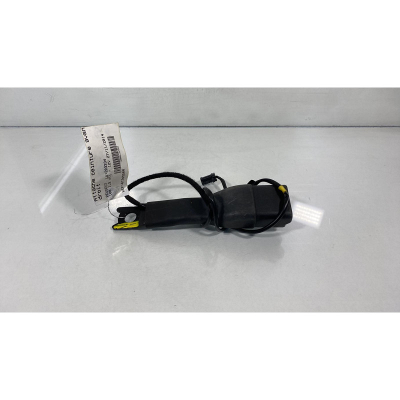 Attache ceinture avant droit PEUGEOT 108 Photo n°2