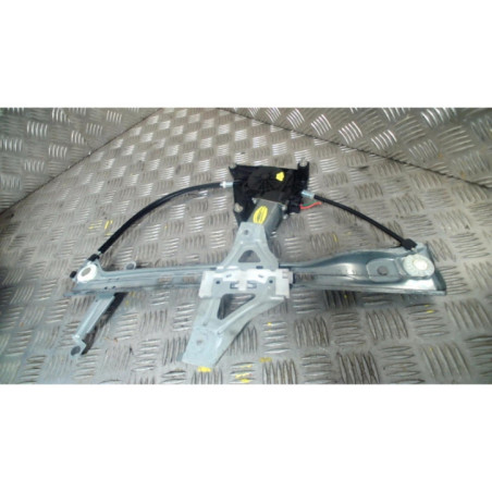 Leve vitre electrique avant droit PEUGEOT 108