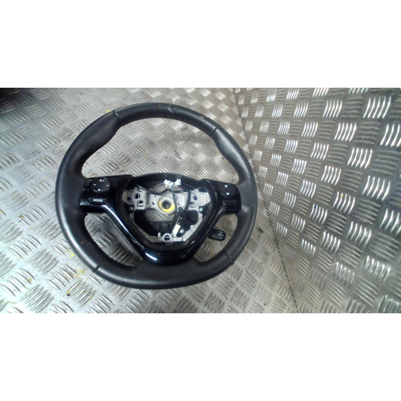 Volant PEUGEOT 108 Photo n°1
