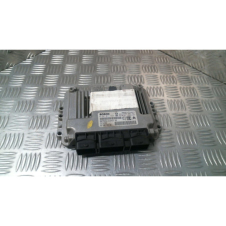 Calculateur moteur PEUGEOT 307