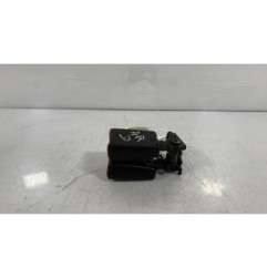 Attache ceinture arriere droit FORD MONDEO 3
