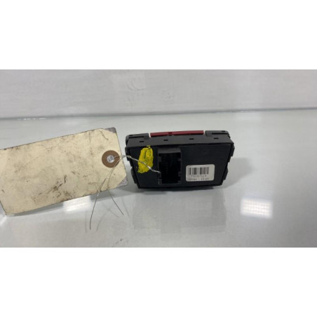 Bouton de warning FIAT PANDA 2 Photo n°1