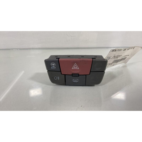Bouton de warning FIAT PANDA 2