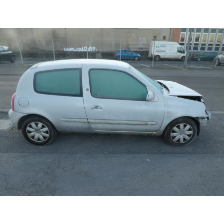 Vitre avant droit RENAULT CLIO 2 CAMPUS