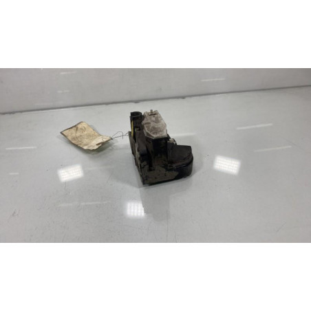 Serrure avant droit RENAULT CLIO 2 CAMPUS
