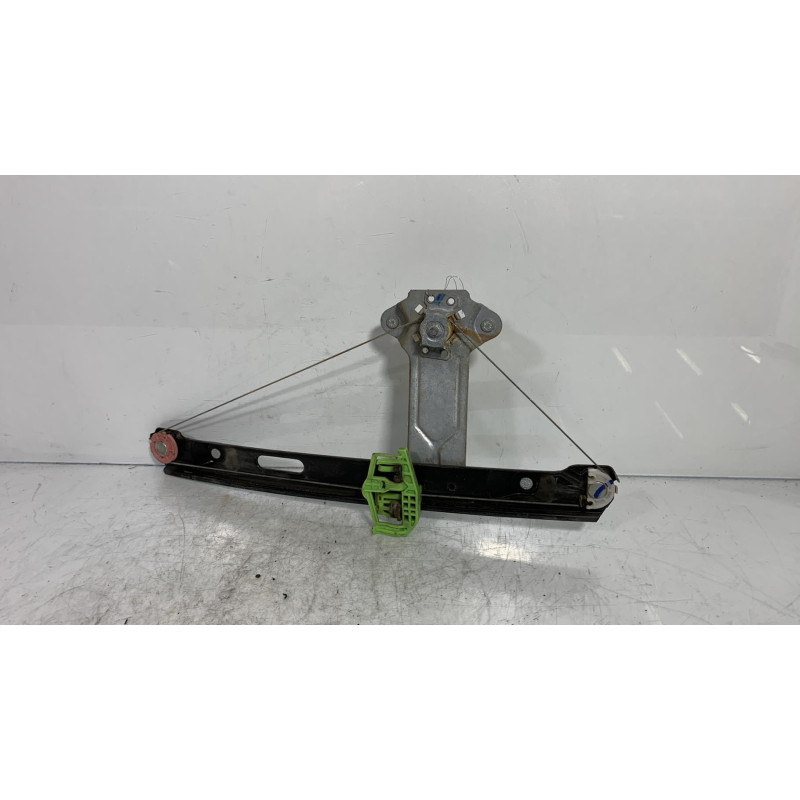 Leve vitre mecanique arriere droit BMW SERIE 1 E87 Photo n°4
