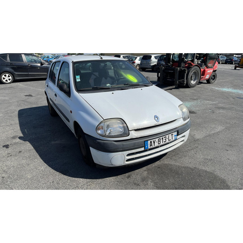 Aile avant gauche RENAULT CLIO 2 Photo n°4