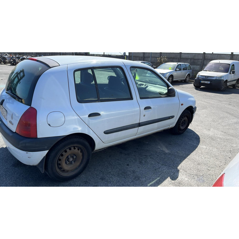 Aile avant gauche RENAULT CLIO 2 Photo n°6