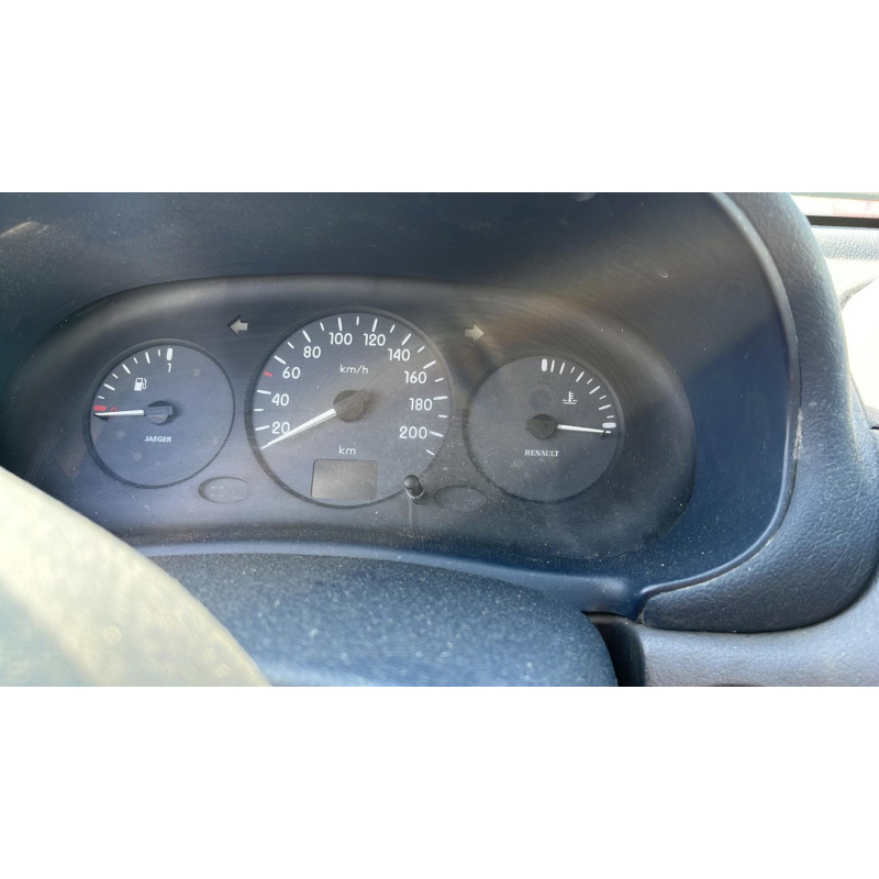 Aile avant gauche RENAULT CLIO 2 Photo n°7