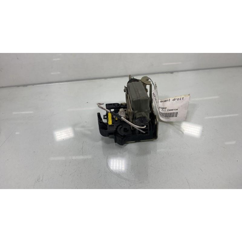 Serrure avant droit RENAULT CLIO 2 Photo n°1