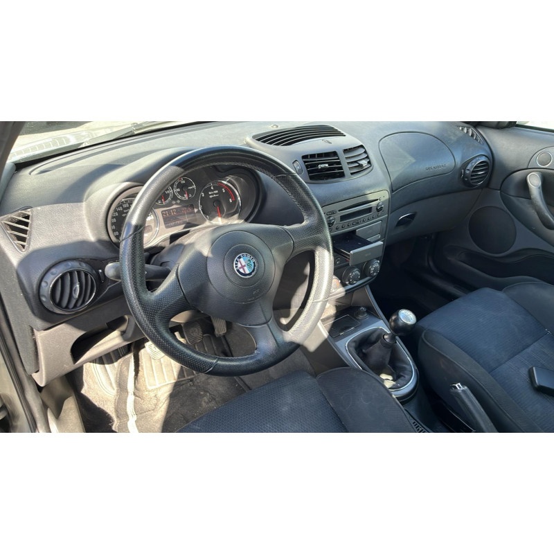 Pare choc arriere ALFA ROMEO 147 Photo n°18