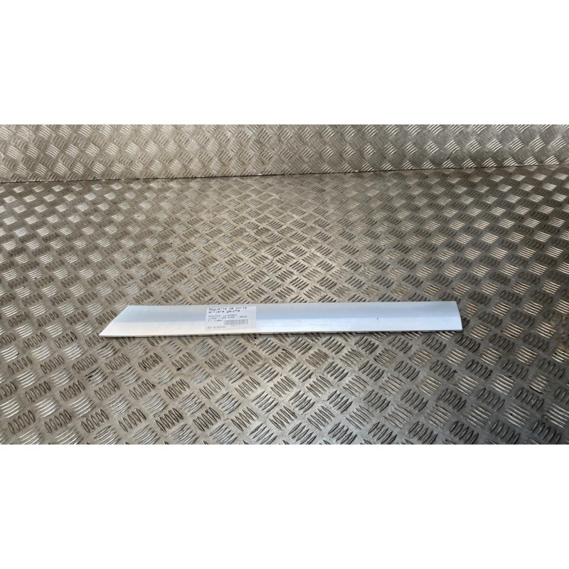 Baguette de porte arriere gauche  MERCEDES CLASSE C 203 Photo n°1