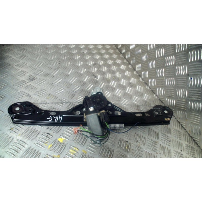 Leve vitre electrique arriere gauche MERCEDES CLASSE C 203 Photo n°1