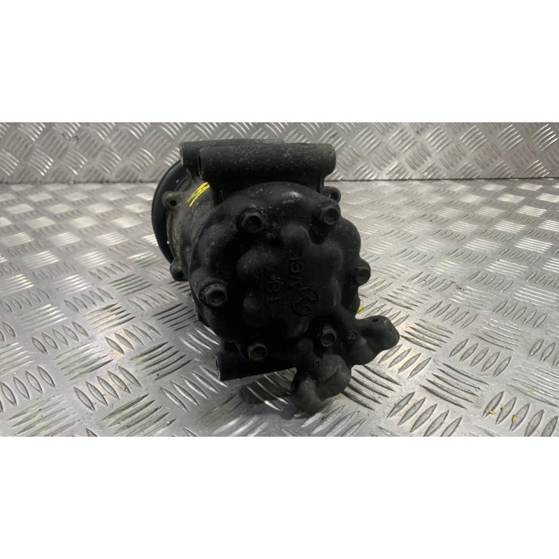 Compresseur clim RENAULT CLIO 2 Photo n°3