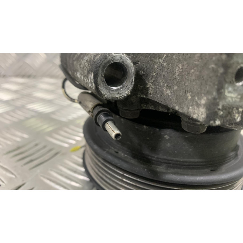 Compresseur clim RENAULT CLIO 2 Photo n°4
