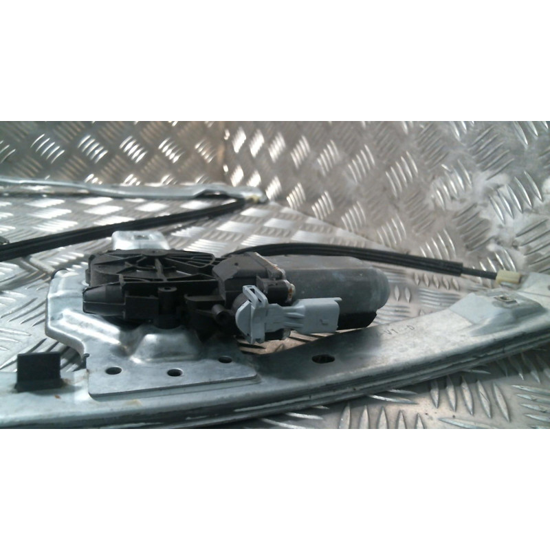 Leve vitre electrique avant droit CITROEN DS3 Photo n°1
