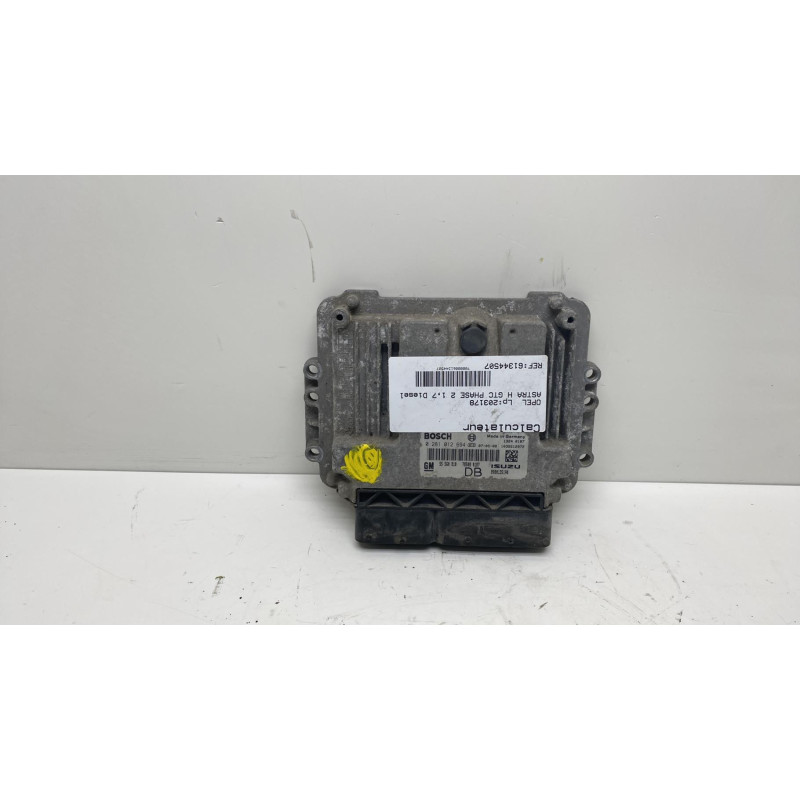 Calculateur moteur OPEL ASTRA H Photo n°2