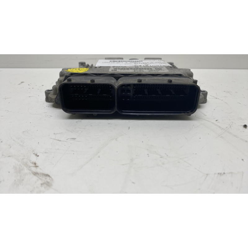 Calculateur moteur OPEL ASTRA H Photo n°3