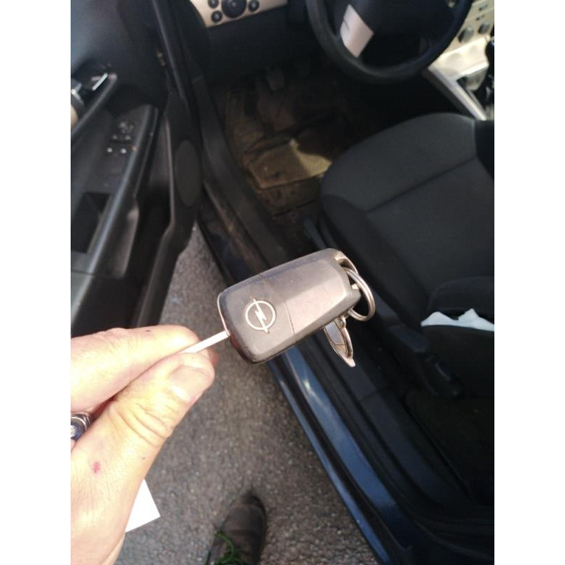 Calculateur moteur OPEL ASTRA H Photo n°11