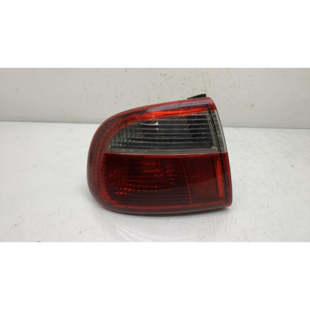 Feu arriere principal gauche (feux) SEAT TOLEDO 2 Photo n°1