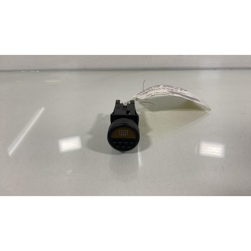 Commande degivrage lunette arriere PEUGEOT 205 Photo n°3