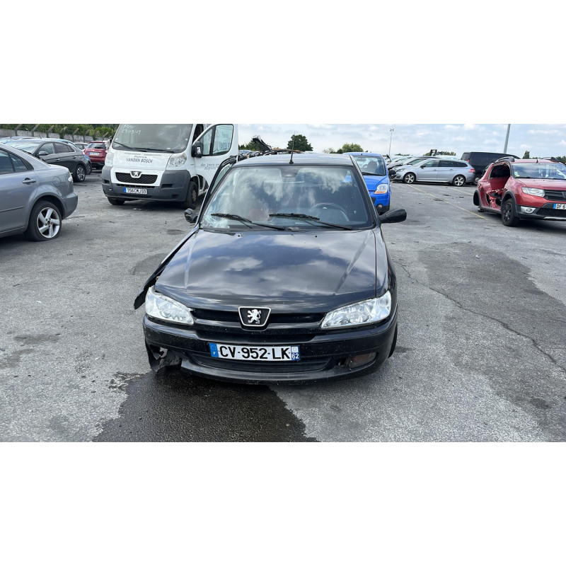 Calandre PEUGEOT 306 Photo n°9