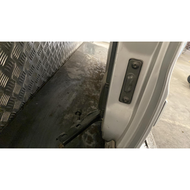 Porte laterale gauche MERCEDES VANEO 414 Photo n°7