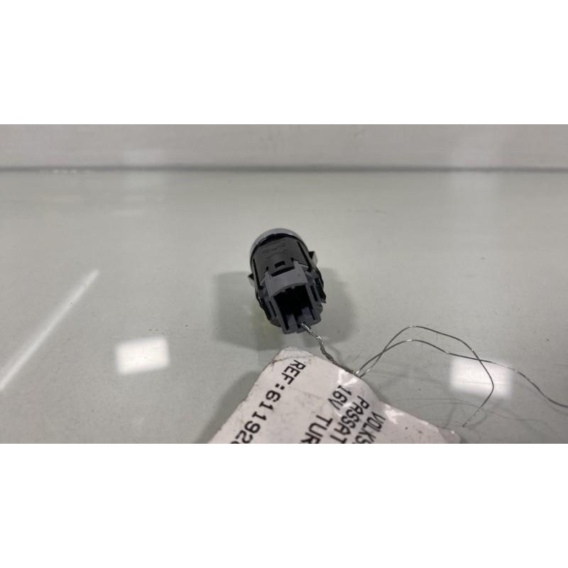 Bouton/Interrupteur VOLKSWAGEN PASSAT 7 Photo n°3