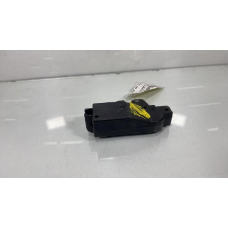 Serrure de coffre PEUGEOT 607