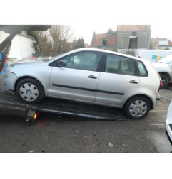 Pretensionneur de ceinture avant droit VOLKSWAGEN POLO 4