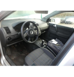 Pretensionneur de ceinture avant droit VOLKSWAGEN POLO 4
