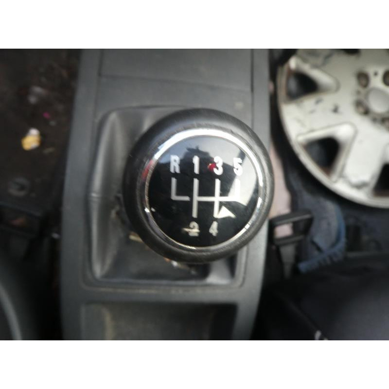 Pretensionneur de ceinture avant droit VOLKSWAGEN POLO 4 Photo n°6