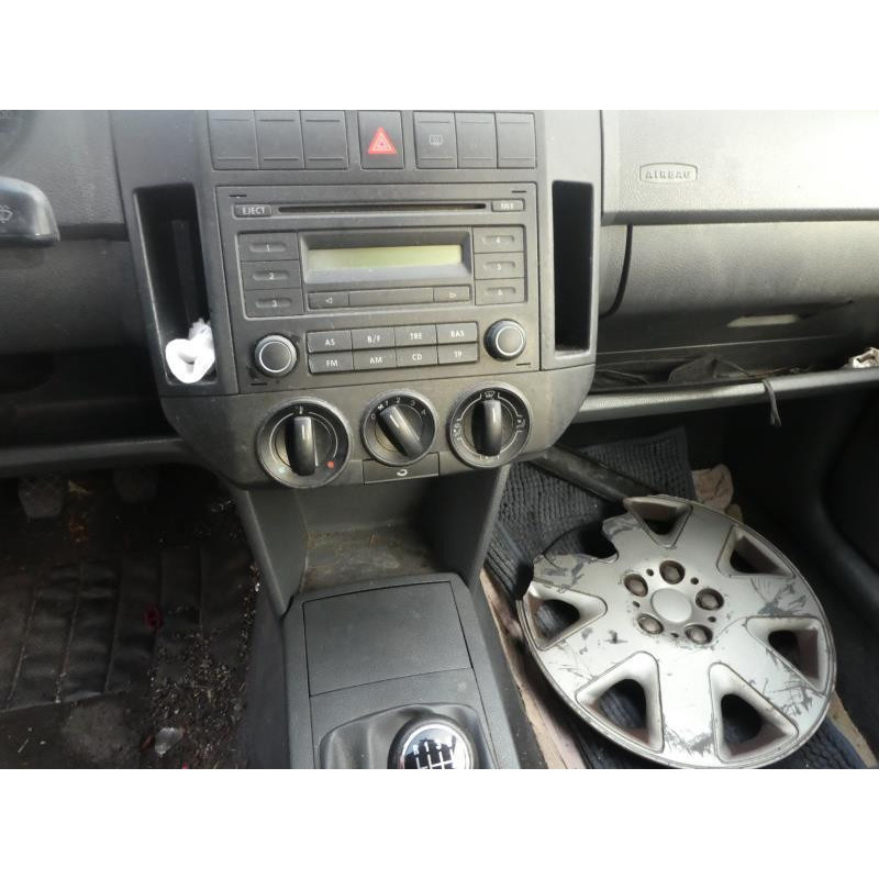Pretensionneur de ceinture avant droit VOLKSWAGEN POLO 4 Photo n°12