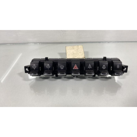 Bouton de warning PEUGEOT 3008 1