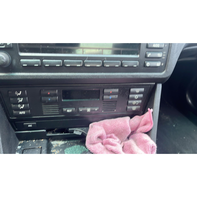 Verin de capot BMW SERIE 5 E39 Photo n°3