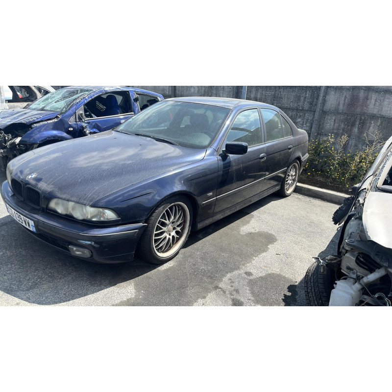 Verin de capot BMW SERIE 5 E39 Photo n°7