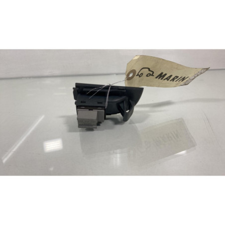 Interrupteur de leve vitre arriere droit AUDI A6 2