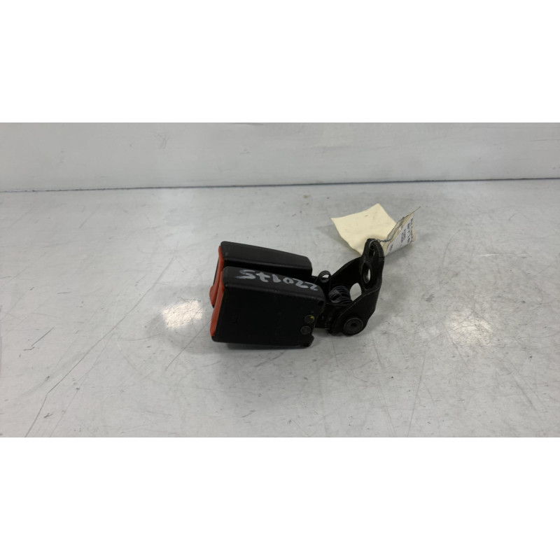 Attache ceinture arriere droit FORD KUGA 1 Photo n°1
