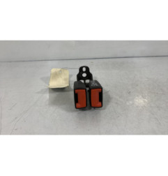 Attache ceinture arriere droit FORD KUGA 1