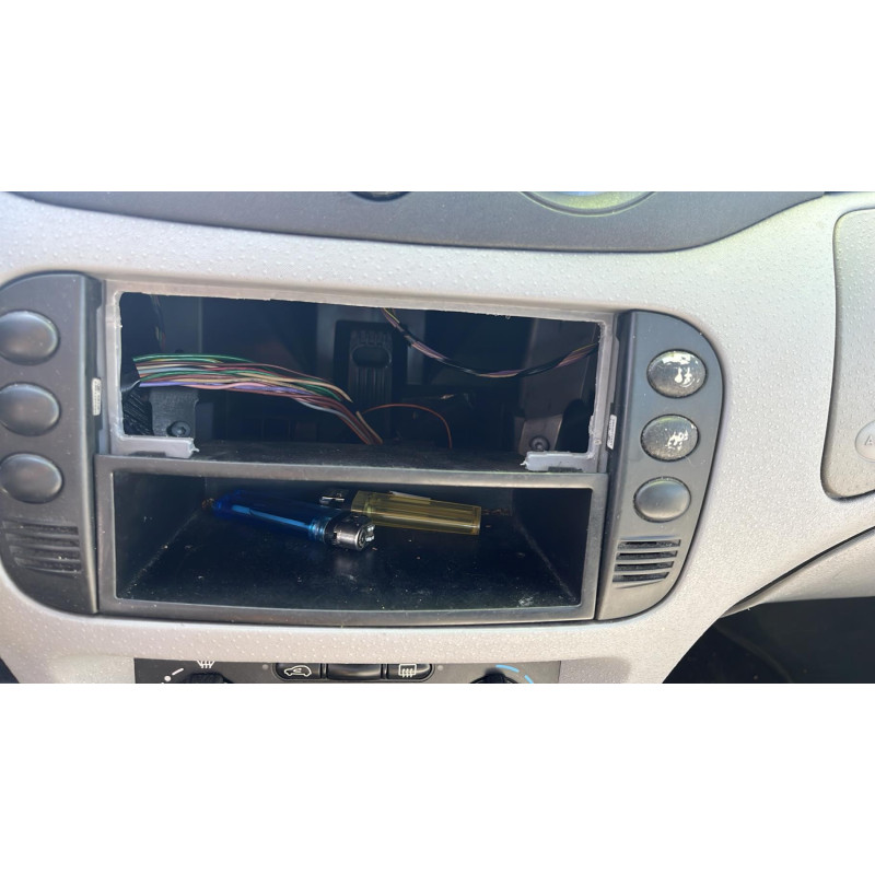 Calculateur moteur CITROEN C3 1 Photo n°9
