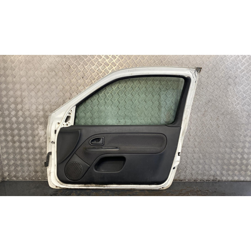 Porte avant droit RENAULT CLIO 2 CAMPUS Photo n°6